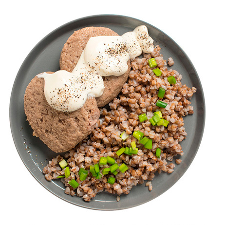 Биточек из телятины паровой с гречкой